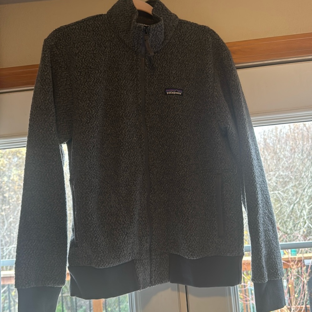 Patagonia women’s gray jacket size medium